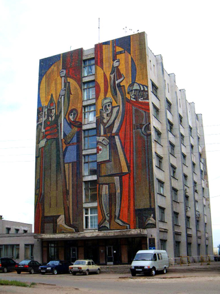 Illustration for article titled The Melancholy, Crumbling Remains Of Great Socialist Murals